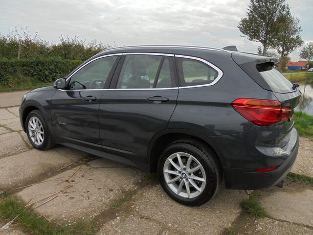 BMW X1 sDrive20i Centennial High Executive **1e EIGENAAR**112.000 org.km. NAP**DEALER ONDERHOUDEN**