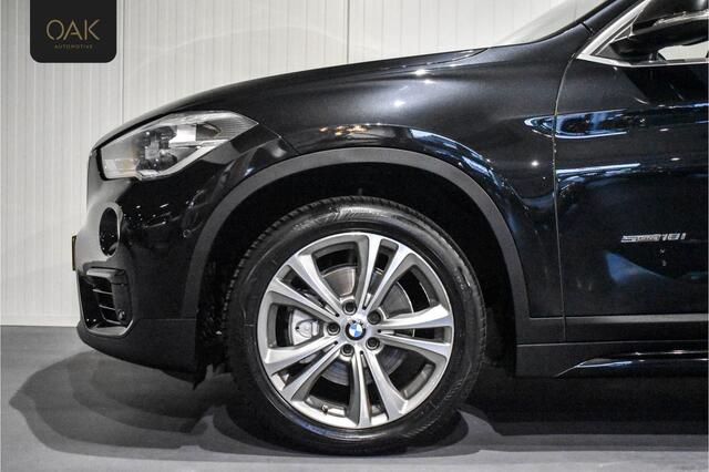 BMW X1 sDrive18i Executive | Navigatie | Leder | Camera | 18"LM | NL Auto
