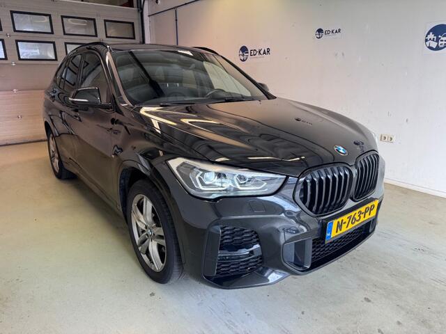 BMW X1 sDrive18i High Executive M-PAKKET LEER ACC LANEASSIST TOP STAAT