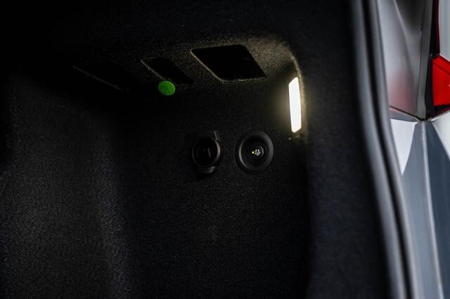 BMW X1 25e xDrive M Sport | Shadow | Camera | Elek. Trekhaak | Adap. led | Stoelverwarming | 18' inch |