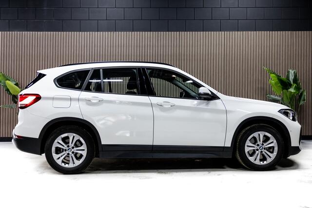 BMW X1 xDrive25e High Exec. | Camera | Navi | Stoelverwarming |