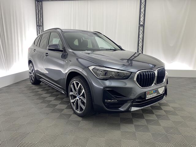 BMW X1 xDrive25e Automaat | Navi | M Stuur | Ambient Lighting | 19'' LMV | Camera |