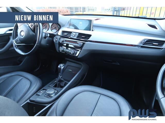 BMW X1 sDrive18i Centennial High Executive Leer / Trekhaak / Navi / Automaat / PDC / Clima / Stoelverw. etc etc.