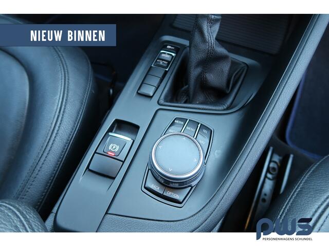 BMW X1 sDrive18i Centennial High Executive Leer / Trekhaak / Navi / Automaat / PDC / Clima / Stoelverw. etc etc.