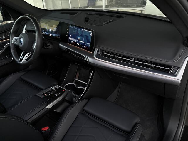 BMW X1 xDrive25e M SPORT | PANORAMA | DRIVING ASS PLUS | CAMERA | ELEKTR. STOELEN MEMORY | STOELVERWARMING |