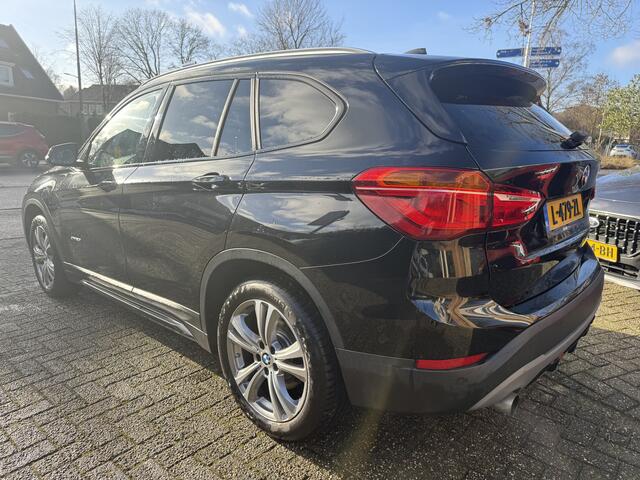 BMW X1 xDrive20i High Exe 190pk AWD, Sport-line | Camera | Navi+