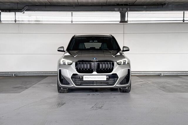 BMW X1 xDrive25e | M Sportpakket Pro | Innovation Pack | Comfort Pack | Trekhaak