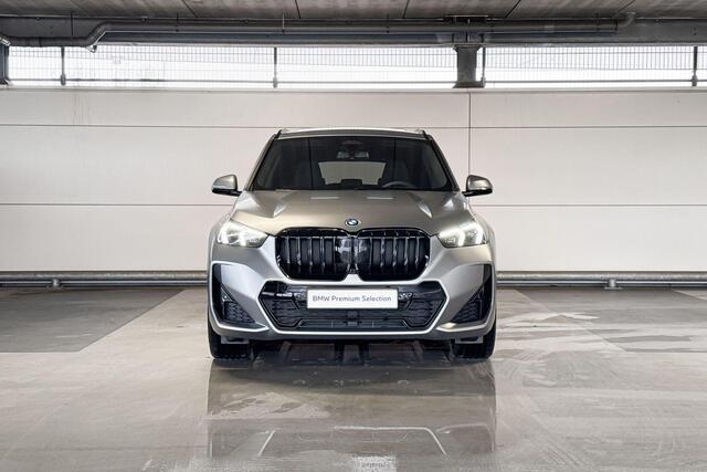 BMW X1 xDrive25e | M Sportpakket Pro | Innovation Pack | Travel Pack | Trekhaak