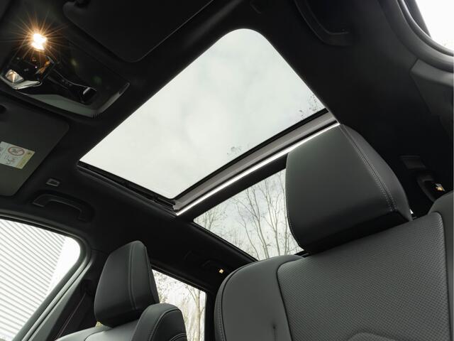 BMW X1 sDrive18i M-Sport Pro - Pano - Memoryzetel - Trekhaak - ACC - Head-Up - Harman Kardon