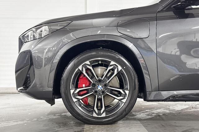 BMW X1 xDrive25e | M-Sport Pro | Innovation Pack | Comfort Pack | Driving Assistant Plus | Stoel Massage | Harman/Kardon | Comfort Access | Special Request Gun Metal II