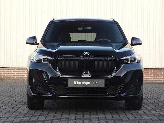 BMW X1 xDrive23i | M-Sport | Harman/Kardon | Panoramadak | Head-up | Full Options!