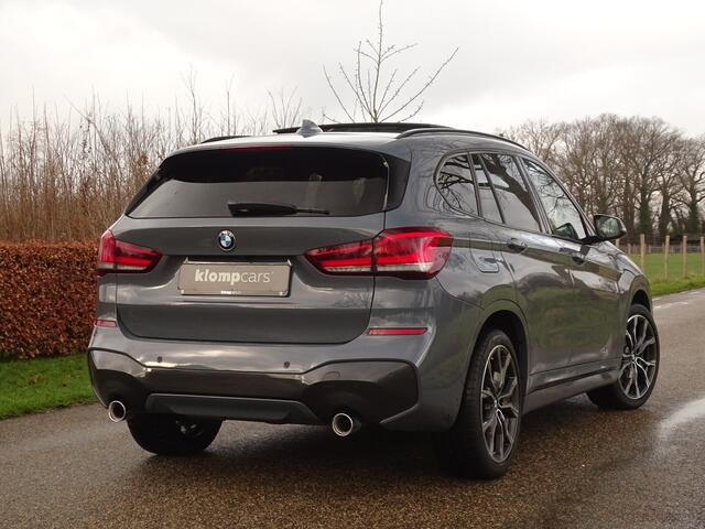 BMW X1 xDrive25i M-Sport | H+K | HUD | Pano | Trkhk | NAV-Pro | 19inch | Full Options!