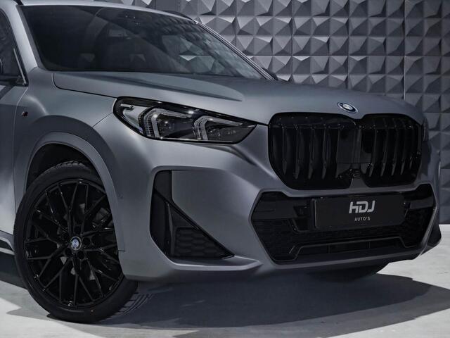 BMW X1 xDrive30e M | Pano | H&K | Trekh. | 360 | 20 | Leer |Side | Memo | Drive Pro |