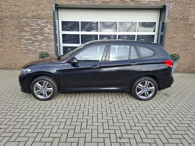 BMW X1 xDrive25e High Executive M uitvoering
