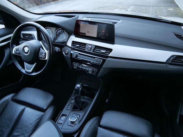 BMW X1 xDrive25e eDrive Edition 220 Pk Automaat Navigatie / Leer / DAB / Camera / Stoelverwarming