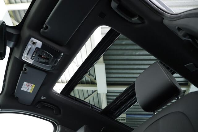 BMW X1 xDrive25e M-Sport / Opendak / LED / HUD / Navi / Cam