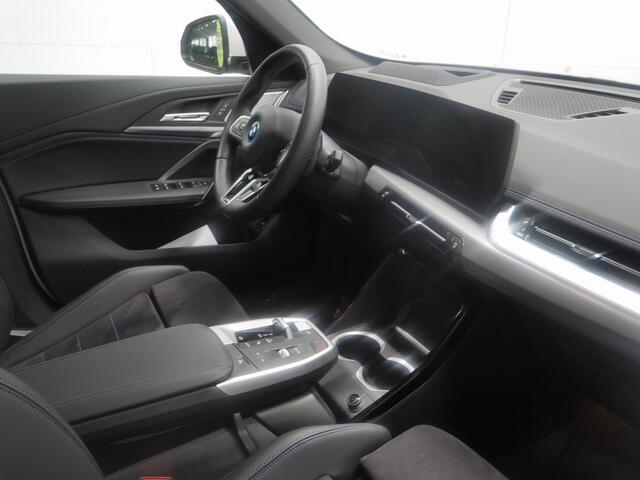 BMW X1 xDrive30e | M-Sport | Panorama | Harman/kardon | Trekhaak | Co Pilot | Stuur + stoelverw. | Elek. stoelverst. | 360 cam