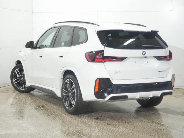 BMW X1 xDrive30e | M-Sport | Panorama | Harman/kardon | Trekhaak | Co Pilot | Stuur + stoelverw. | Elek. stoelverst. | 360 cam