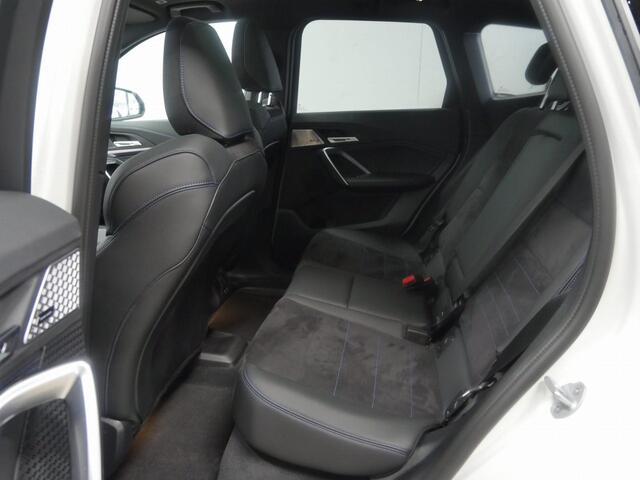 BMW X1 xDrive30e | M-Sport | Panorama | Harman/kardon | Trekhaak | Co Pilot | Stuur + stoelverw. | Elek. stoelverst. | 360 cam