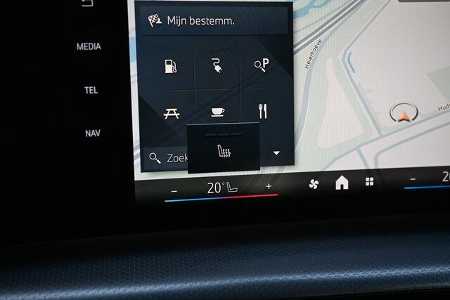 BMW X1 xDrive25e M Sport Automaat / Sportstoelen / Achteruitrijcamera / M Adaptief onderstel / Comfort Access / Adaptieve LED / Stoelverwarming