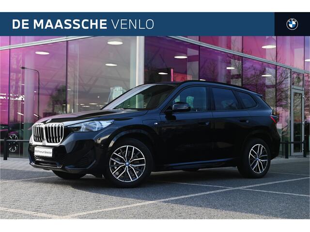 BMW X1 xDrive25e M Sport Automaat / Sportstoelen / Achteruitrijcamera / M Adaptief onderstel / Comfort Access / Adaptieve LED / Stoelverwarming