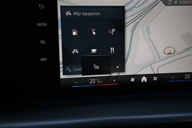 BMW X1 xDrive25e M Sport Automaat / Sportstoelen / Achteruitrijcamera / M Adaptief onderstel / Comfort Access / Adaptieve LED / Stoelverwarming