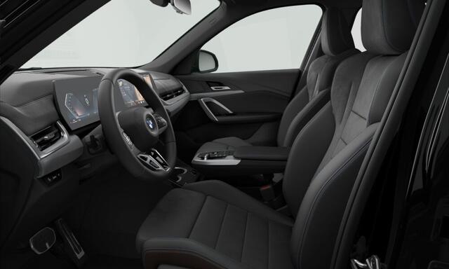 BMW X1 sDrive18i M-Sport - Camera - LED - Comfort Acces - Stoelverwarming