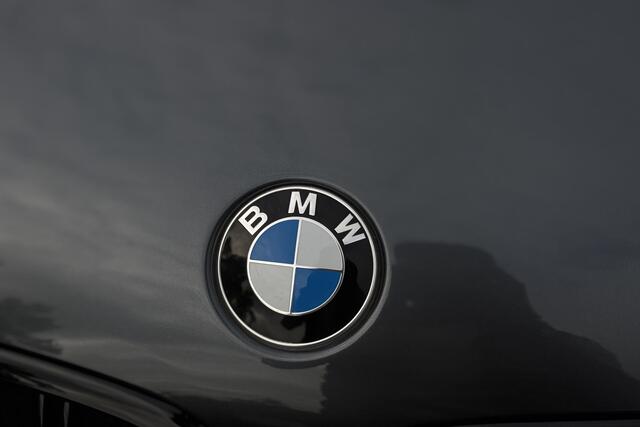 BMW X1 xDrive25e | Elektrische Klep | PDC V + A | LED | Apple Carplay | DAB | 15x op voorraad !