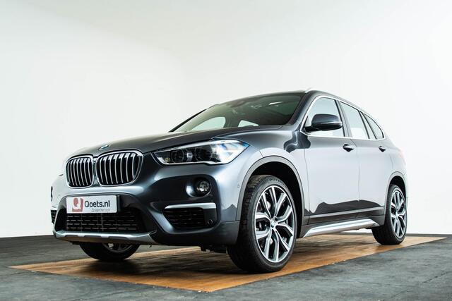 BMW X1 sDrive20i x-Line - Trekhaak - Panoramadak - Cruise control - Park/Driving Assistant - Sportstoelen - Elektrisch verwarmde voorstoelen - Head up - Harman Kardon - Lichtpakket - Achteruitrijcamera -