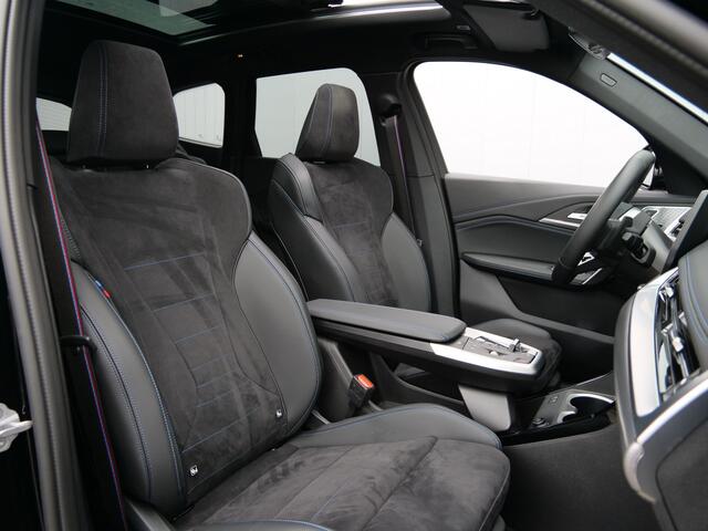 BMW X1 xDrive25e M Sport pakket Pro 245 Pk Automaat Schuifdak / Winterpakket / Harman Kardon