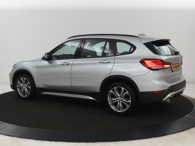 BMW X1 sDrive18i Executive Edition | Sport Line | Head-Up | Camera | Sportstoelen | Half leder | Full LED | Navigatie | Park Assist | Safety Pack | Climate control | Cruise control | DAB