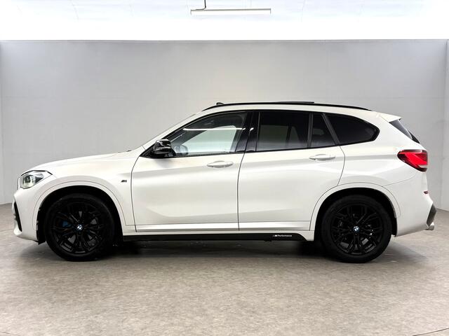 BMW X1 sDrive18i M-Sport | Pano | Camera | Sfeer | Trekh. | Navigatie | Stoelverw. | Cruise