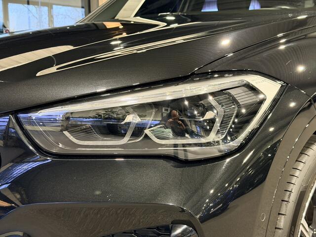 BMW X1 xDrive25e High Executive M-Sport | Camera | 19" | Stoelverwarming | Cruise | 4x4