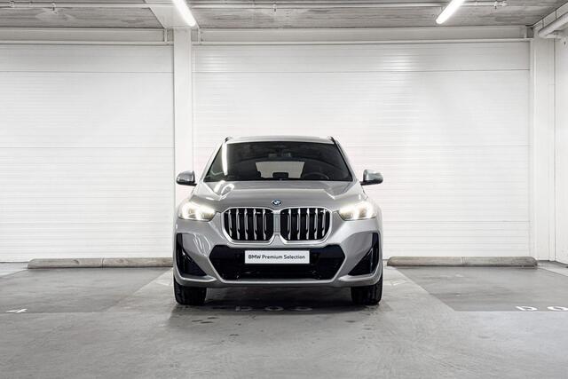 BMW X1 xDrive25e | M-Sport | Travel Pack | Premium Pack | Driving Assistant | Panoramadak | Comfort Access | Trekhaak