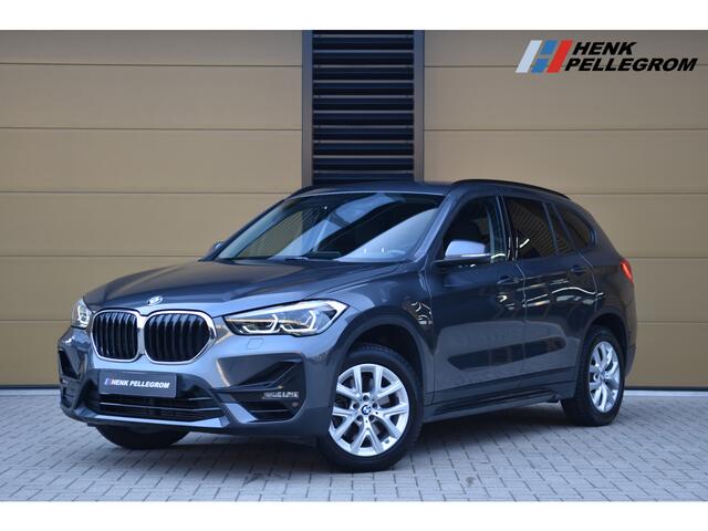 BMW X1 sDrive20i * Sportstoelen * Trekhaak * Sportline * LED * Facelift *