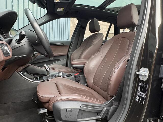 BMW X1 sDrive20i High Executive | Trekhaak afnb. | Panodak | Head Up | Camera | Elk. A-klep | Leder | Prijs Rijklaar!!
