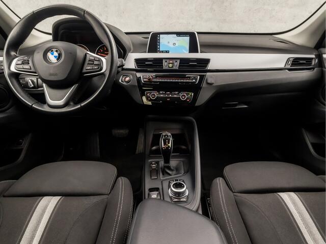 BMW X1 sDrive18i Sport 141Pk Automaat (NAVIGATIE, CLIMATE, PARKEERSENSOREN, SPORTSTOELEN, GETINT GLAS, CRUISE, XENON, NIEUWSTAAT)