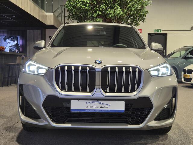 BMW X1 sDrive18i High Executive M-Sport | Camera | Stoelverwarming | Carplay/Android