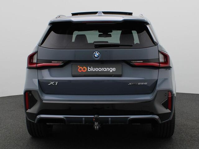 BMW X1 xDrive25e 245PK Aut. M-Sport, Pano-Schuifdak, Keyless, Digital Key, Stoelverwarming, LED verlichting, Trekhaak, 19" LM Velgen