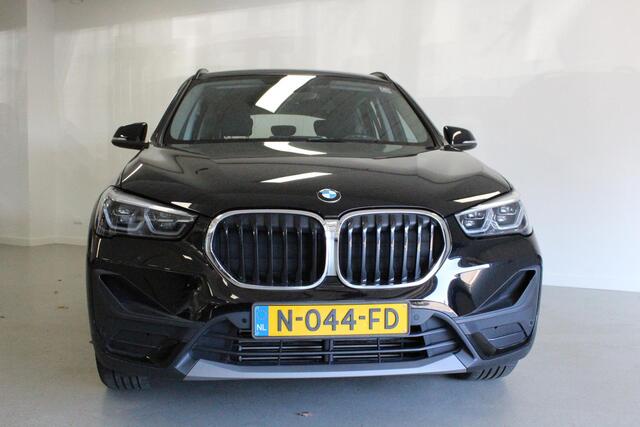 BMW X1 sDrive18d Business Edition 2.0L150PK | NL-AUTO+N.A.P! | CAMERA | E-KLEP | CLIMA | DAB-RADIO | NAVIGATIE | CRUISE |
