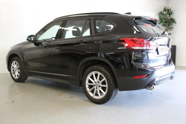 BMW X1 sDrive18d Business Edition 2.0L150PK | NL-AUTO+N.A.P! | CAMERA | E-KLEP | CLIMA | DAB-RADIO | NAVIGATIE | CRUISE |