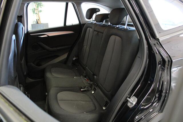 BMW X1 sDrive18d Business Edition 2.0L150PK | NL-AUTO+N.A.P! | CAMERA | E-KLEP | CLIMA | DAB-RADIO | NAVIGATIE | CRUISE |