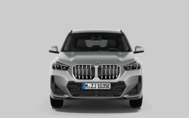 BMW X1 xDrive25e M Sport - Driving Assistant plus - Harman Kardon - Premium Pack - Sportstoelen - Elektrisch verwarmde voorstoelen -