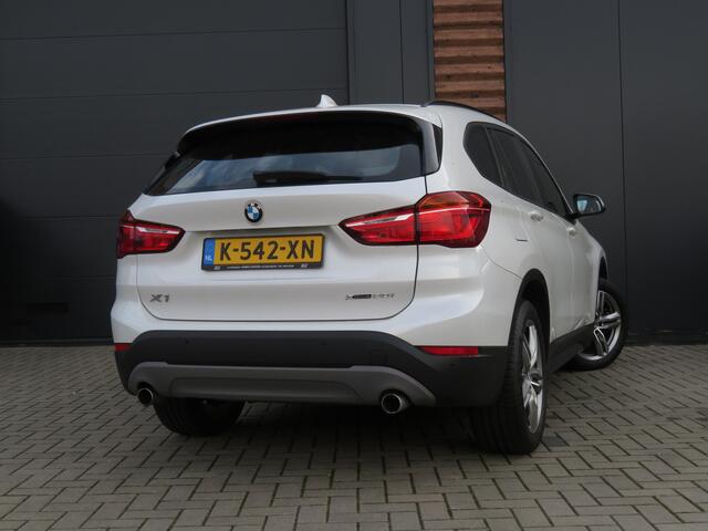 BMW X1 xDrive20i High Executive Airco Cr-Control Panoramadak Trekh