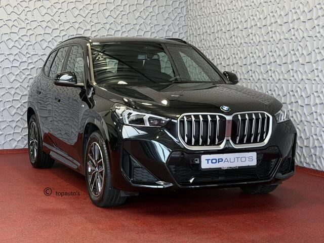 BMW X1 SDRIVE M-SPORT ELEK.KLEP CRUISE LEER/ALCANTARA SHADOW LINE NAVI LED CAMERA M-SPORT INTERIEUR / EXTERIEUR ? Top Auto's. Al 30 Jaar uw Bmw Specialist in , BMW M / M Sport / PHEV / HEV / Hybrid / Mhev / 25e / 30e / xDrive25e // xDrive30e / sDrive18i / sDriv