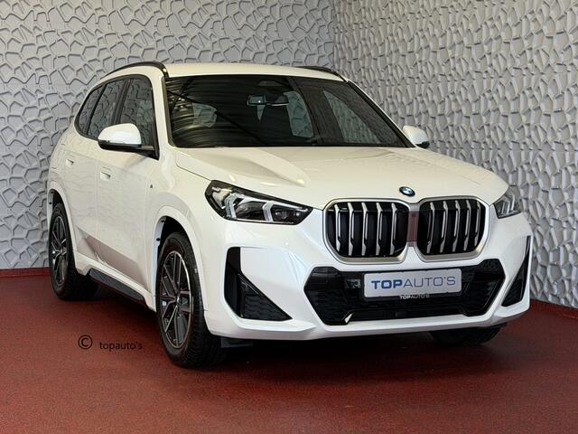 BMW X1 SDRIVE M-SPORT SHADOW LINE NAVI LED ELEK.KLEP ADAP.CRUISE LEER/ALCANTARA CAMERA M-SPORT INTERIEUR / EXTERIEUR ? Top Auto's. Al 30 Jaar uw Bmw Specialist in , BMW M / M Sport / PHEV / HEV / Hybrid / Mhev / 25e / 30e / xDrive25e // xDrive30e / sDrive18i / 