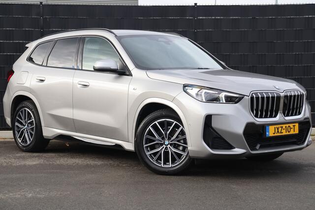 BMW X1 sDrive18i M-sport Automaat | Sportstoelen | Camera | Stoelverwarming | Carplay | Elek. Klep