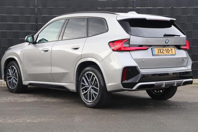BMW X1 sDrive18i M-sport Automaat | Sportstoelen | Camera | Stoelverwarming | Carplay | Elek. Klep