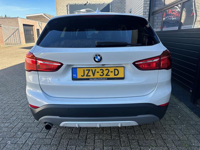 BMW X1 sDrive18i High Executive *NAVI*STOEL VERW*TREKHAAK*CRUISE-CONTROL*