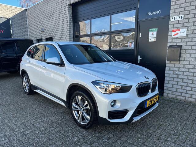 BMW X1 sDrive18i High Executive *NAVI*STOEL VERW*TREKHAAK*CRUISE-CONTROL*